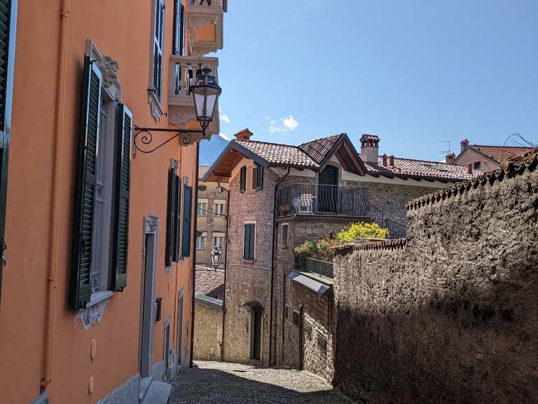 Castello di Vezio (2/2) | Path from the castle to Varenna ferry pier ...