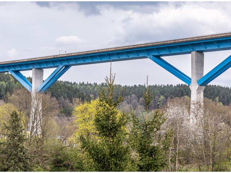 Thüringen Suhl, Dreisbachtal Wanderung Komoot