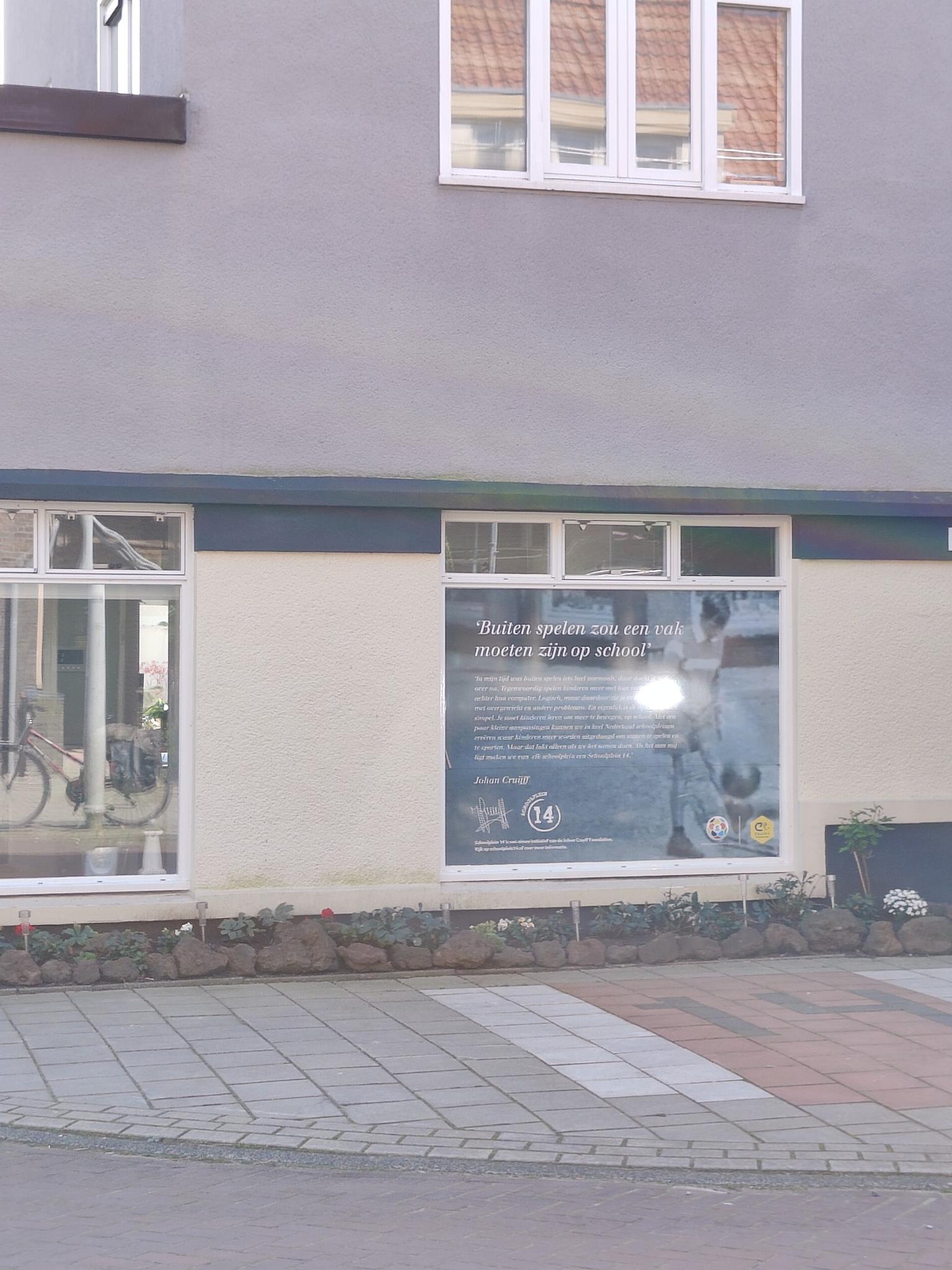 18edc950970?width=3072&height=2304&crop=false&q=70